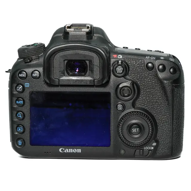 BRUKT Canon EOS 7D Mark II Tilstand: 3 |23130 eksp. 